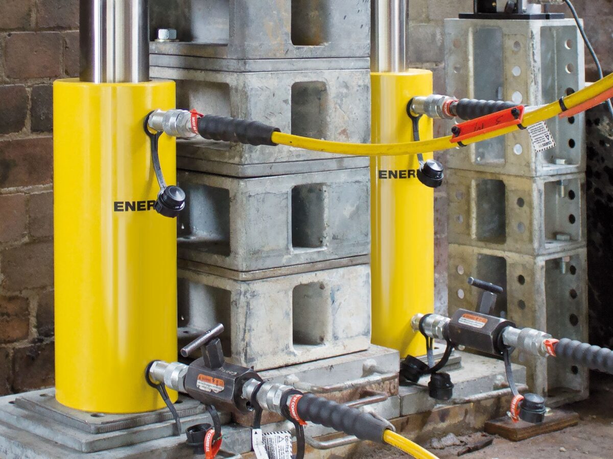 hydraulic cylinders in-situ