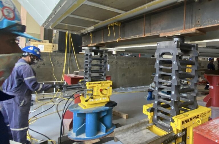 Hydraulic Jacking Systems: Application Examples Using the Compact SCJ ...